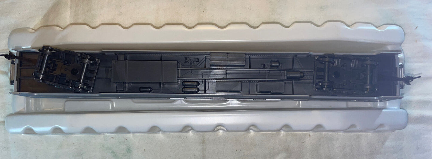 HO Scale IHC 6802-1 Southern Corrugated Roomette Crescent City. C-7 Excellent OB