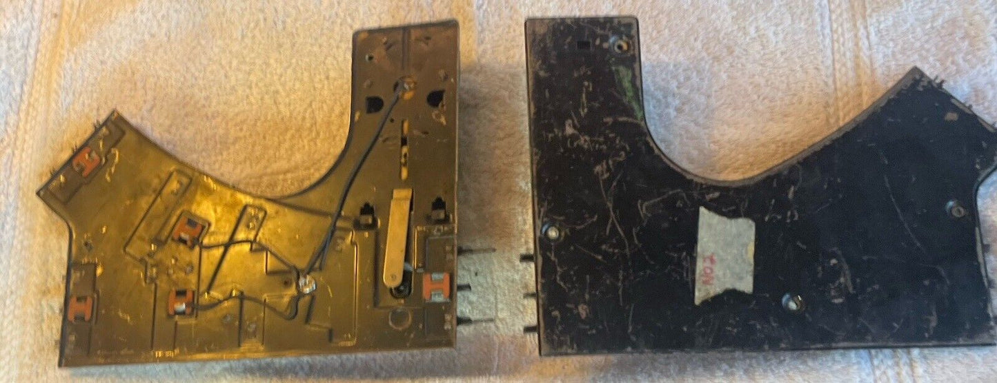 O27 Gauge Lionel 1121 RC Switch Pair. No Remote. TESTED!! C-5 Good Condition