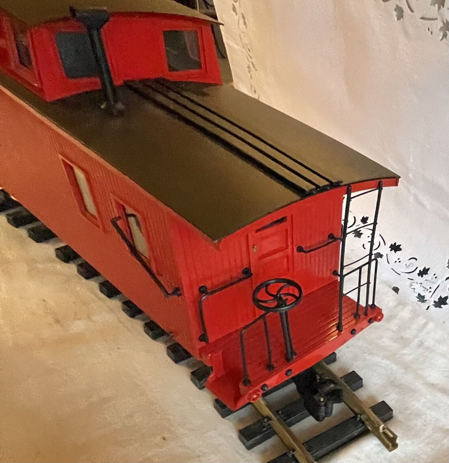 G Gauge Bachmann Woodside Caboose. Metal Wheels. No Markings. Red. C-6 Very Good