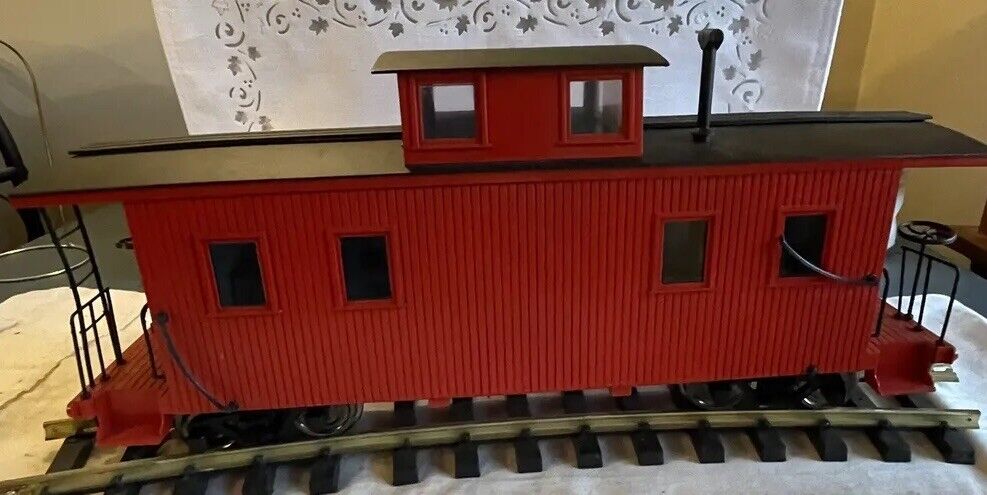 G Gauge Bachmann Woodside Caboose. Metal Wheels. No Markings. Red. C-6 Very Good