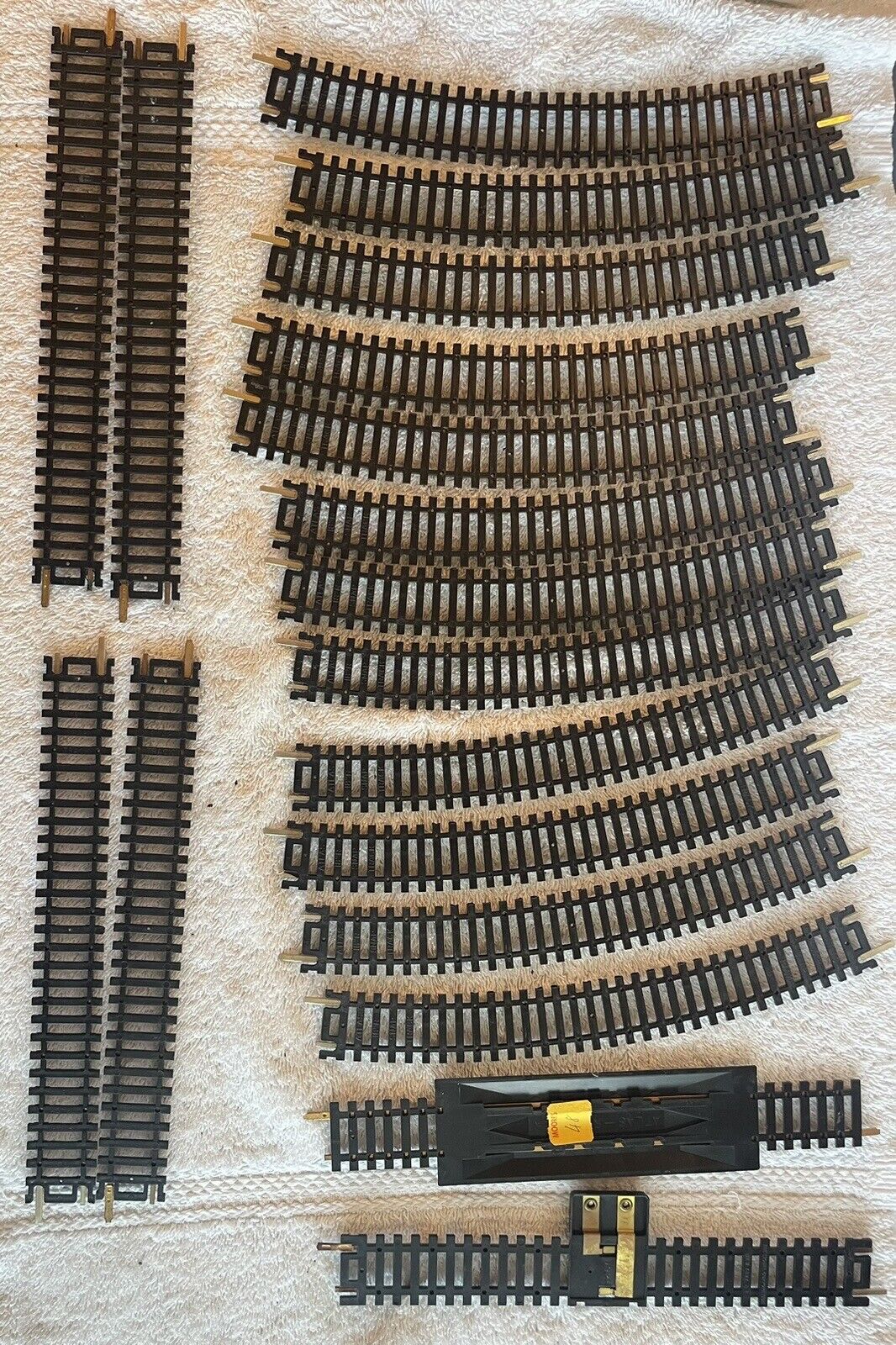 Lot 18 Atlas HO Scale Brass Rail Snap Track 18" R /9" Terminal/Rerailer