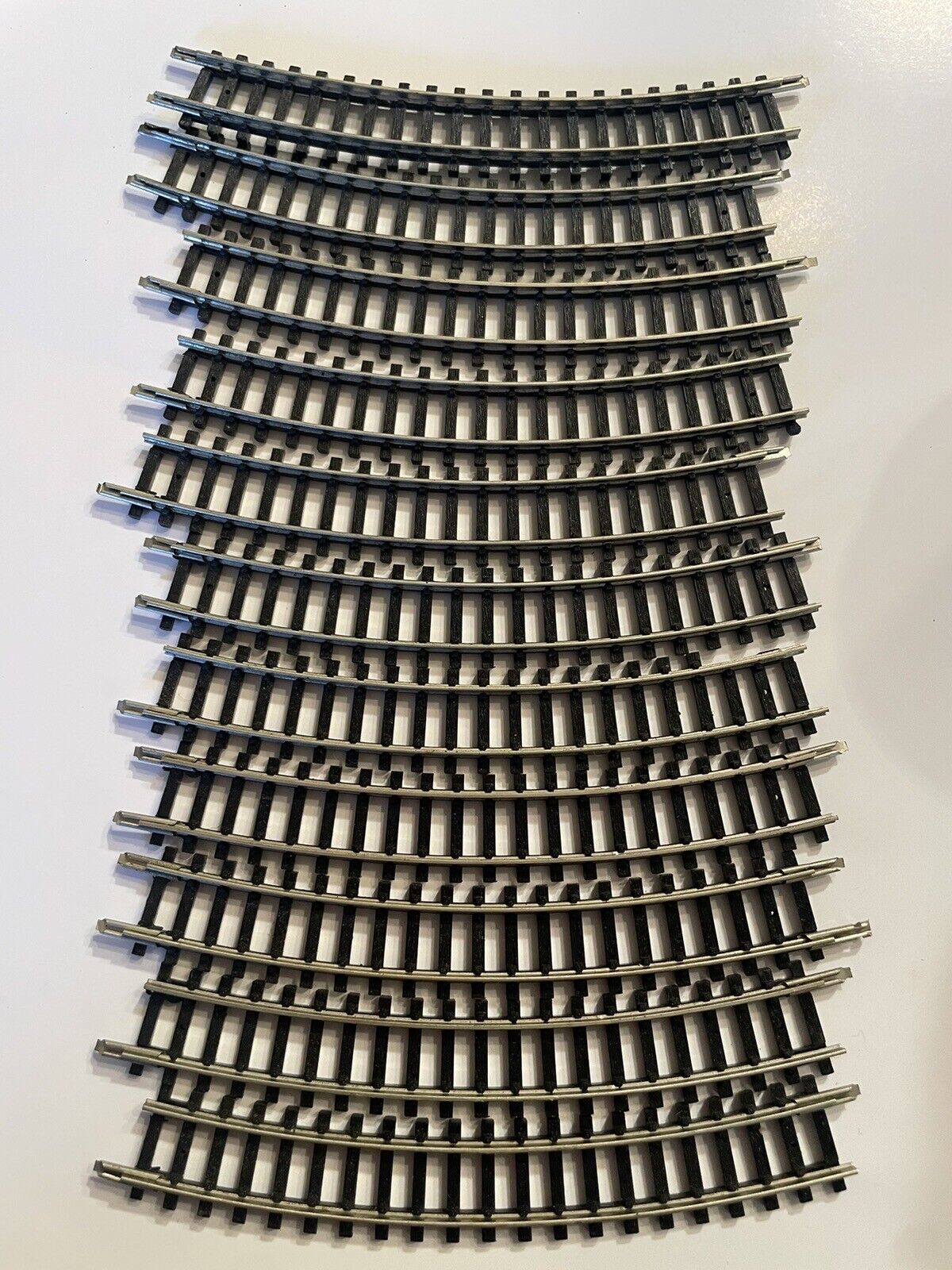 N Scale Roco 2402 11 Pieces Curved Track C-6 Very Good Condition