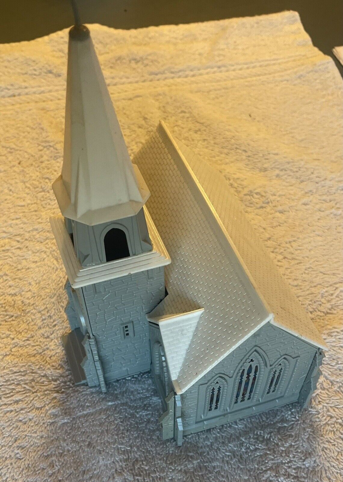 HO Scale Plasticville 45192 Classic Cathedral. Assembled. C-5 Good Condition