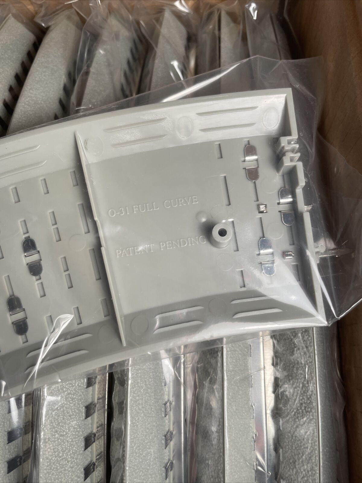 Lionel FASTRACK O31 Curved Track O-31 Curve 6-37103.Sold By The Piece. Brand New