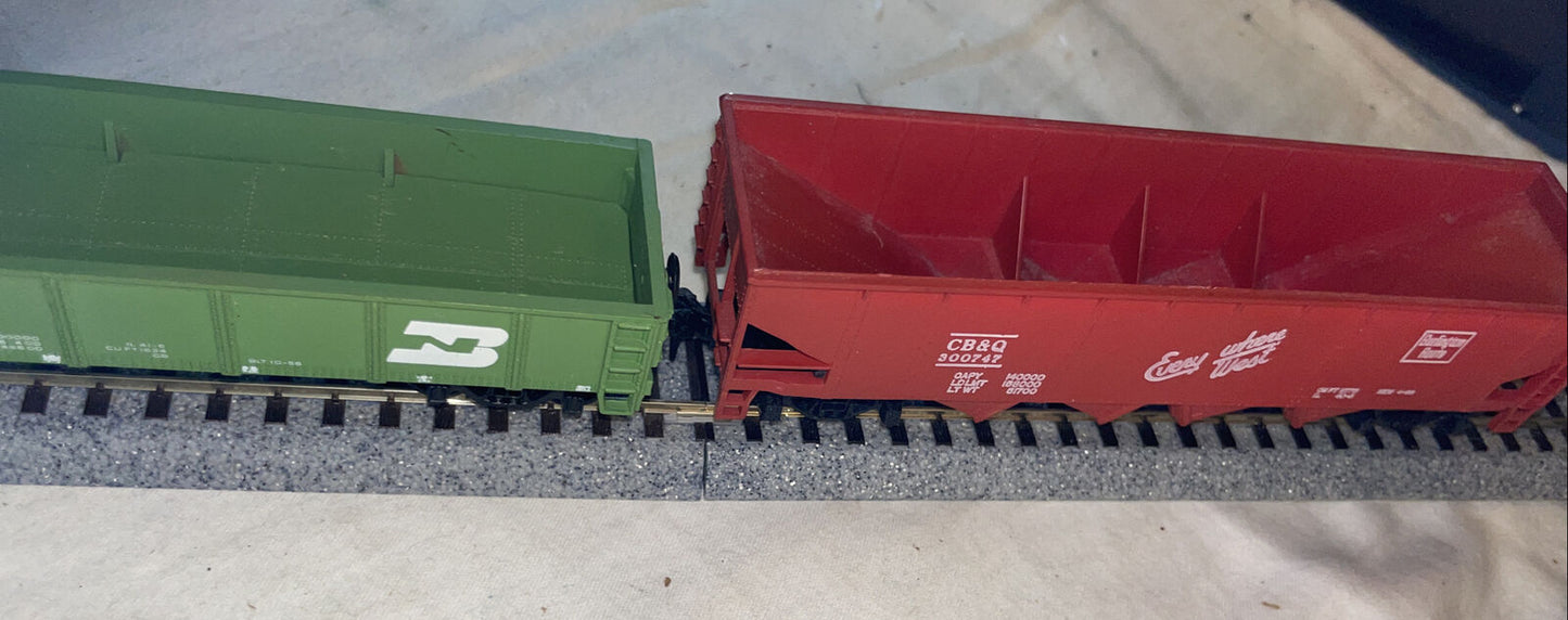 🚂 HO Scale TYCO, Mehano & Bachmann. Burlington Northern Hopper & Gondola Cars