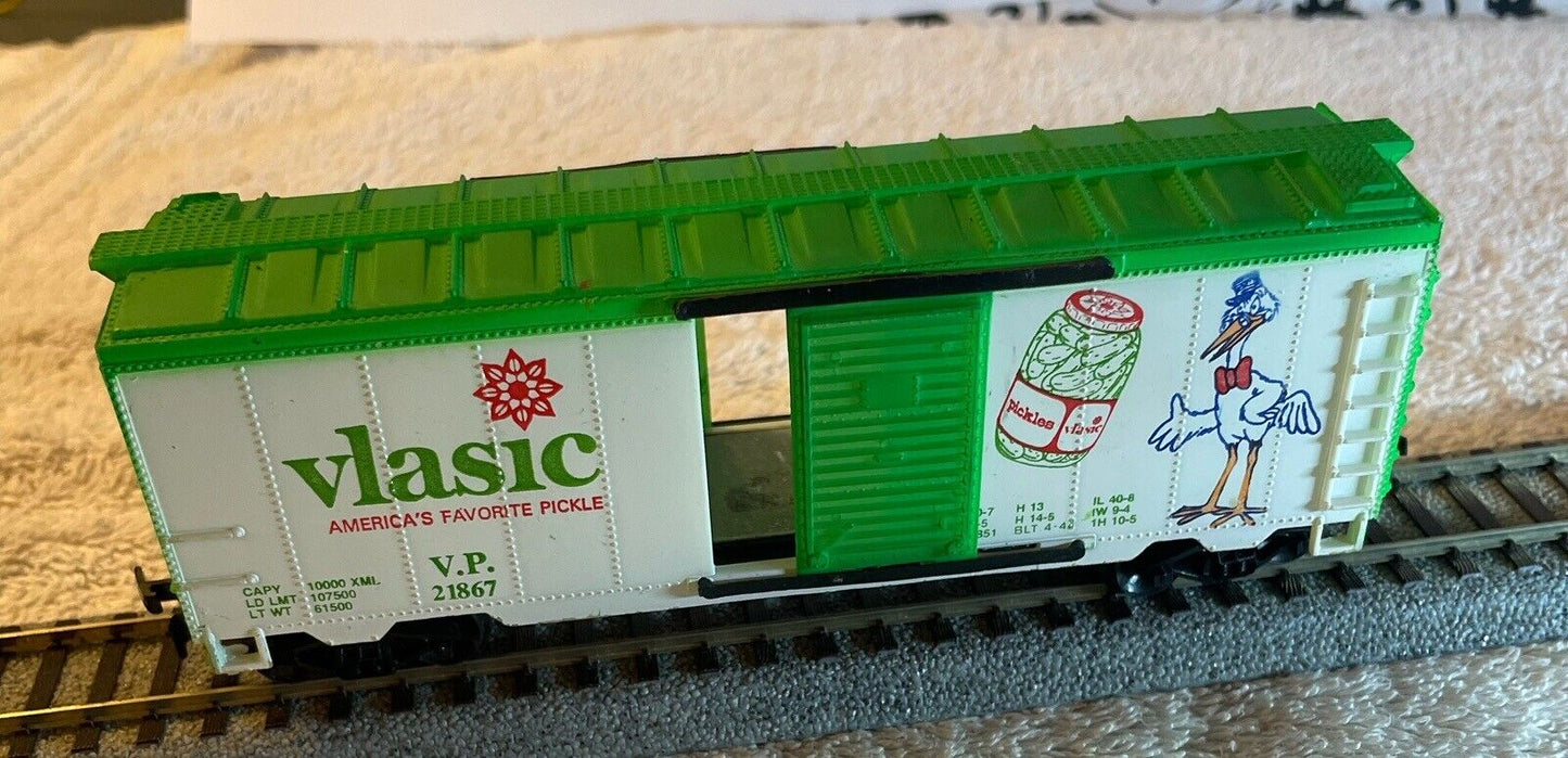HO Scale Life-Like 8483 Vlasic Boxcar #21867 C-7 Excellent Condition
