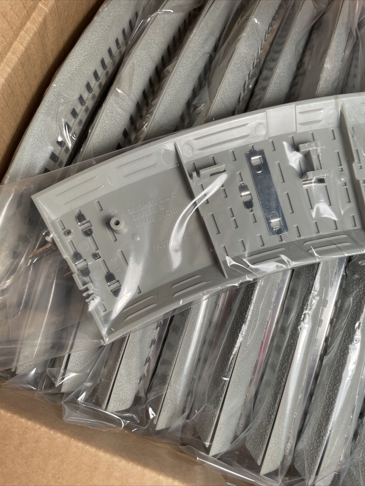 Lionel FASTRACK O31 Curved Track O-31 Curve 6-37103.Sold By The Piece. Brand New