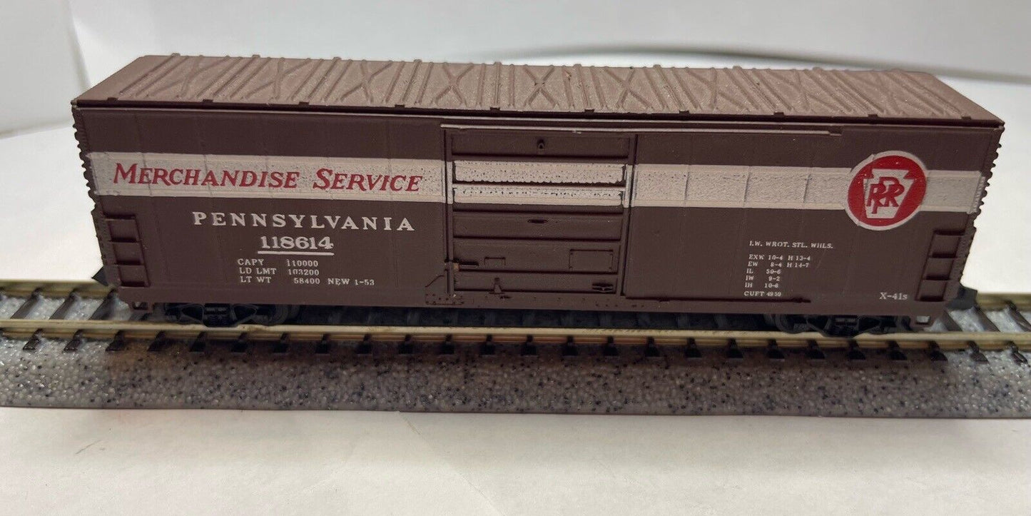 N Scale Life-Like 4467-1 Pennsylvania PRR 50' Boxcar #118614 C-6 Very Good