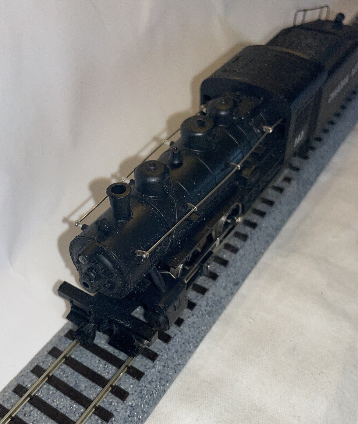 HO Scale AHM 5172D Canadian National  0-4-0 Shifter #383 C-9 Brand New NOS