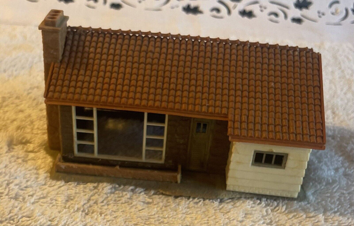 Ho Scale Ranch HO Scale Faller 02102 Ranch House. Assembled. C-6 Very Good Condition ...