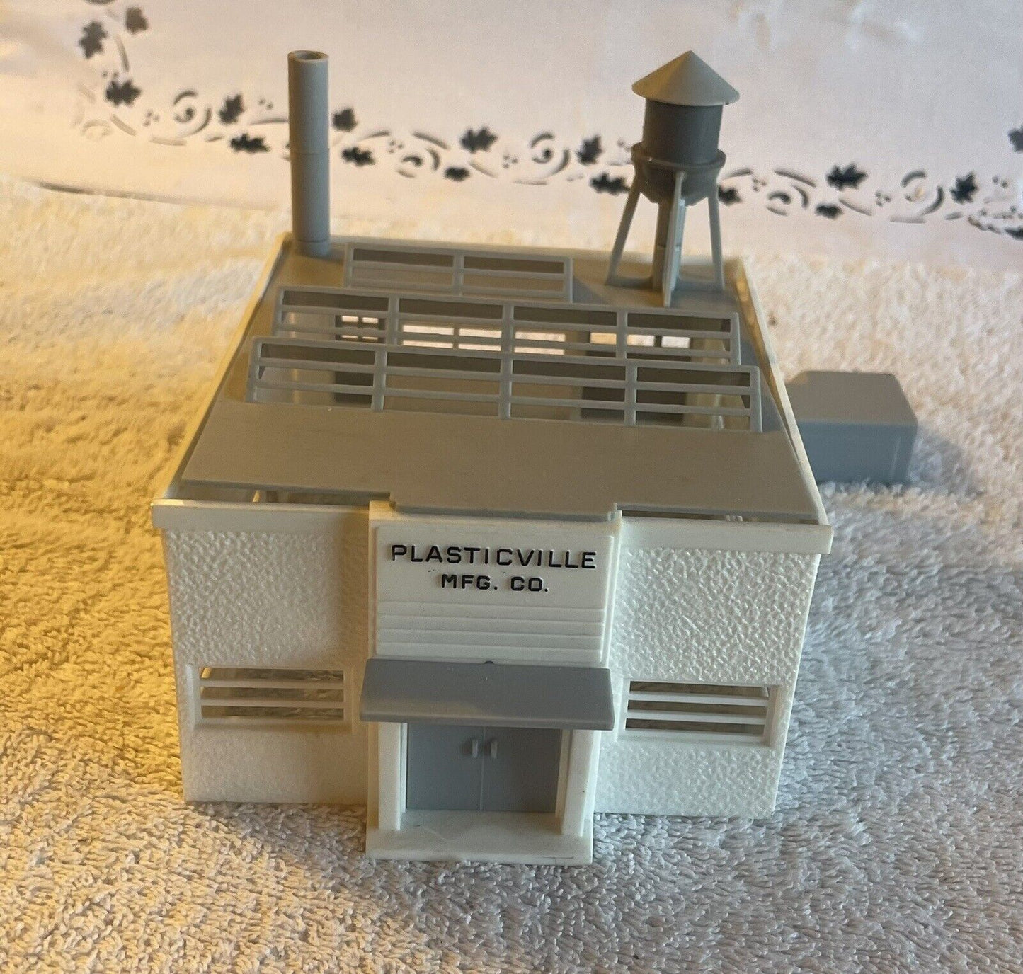 HO Scale Plasticville 2801149 MFG Co. Partially Assembled. C-5 Good Condition
