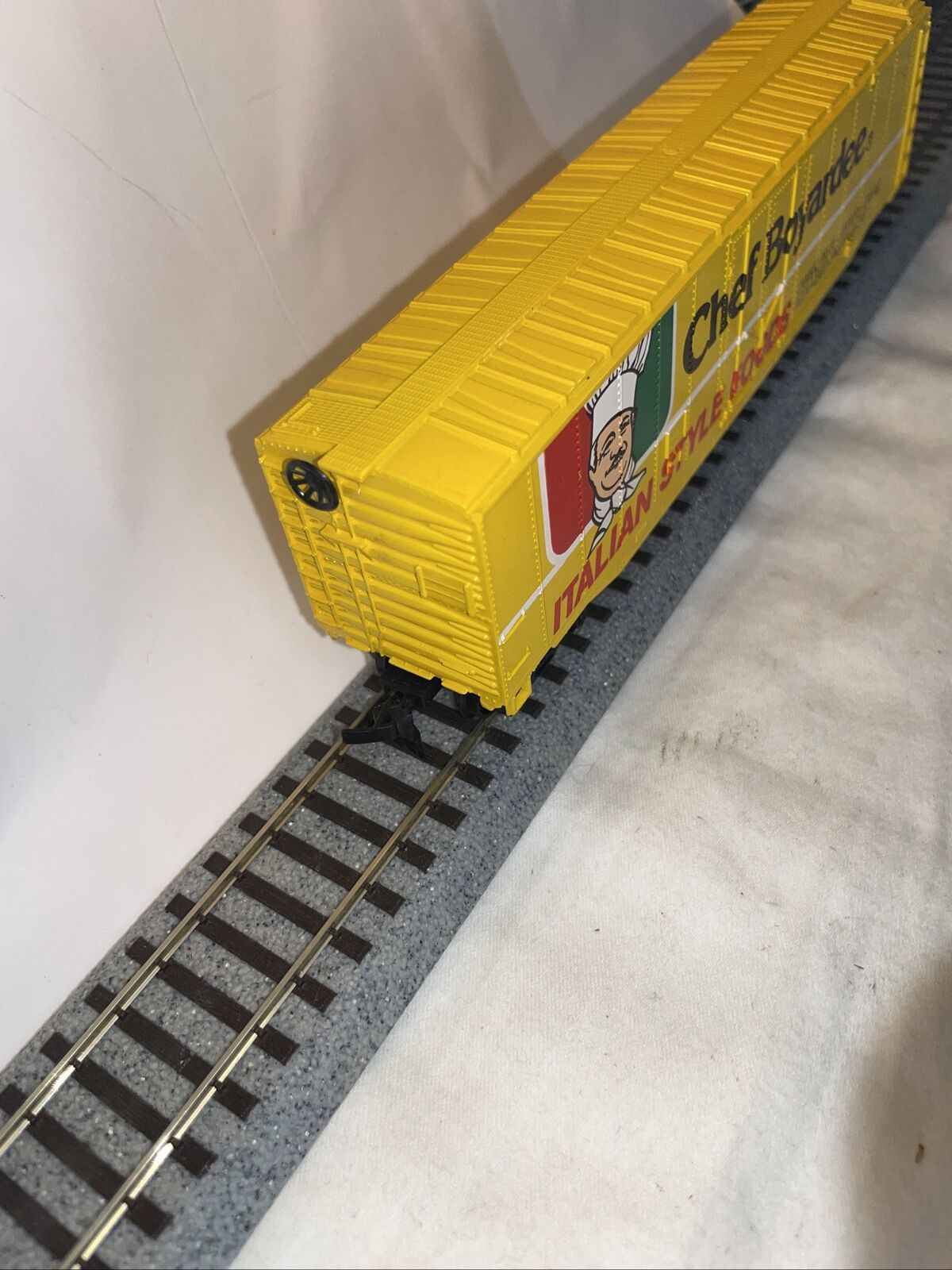 HO Scale Bachmann 1081 Chef Boyardee 51' Steel Boxcar C-8 LN in Original Box