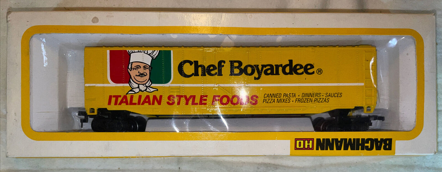HO Scale Bachmann 1081 Chef Boyardee 51' Steel Boxcar C-8 LN in Original Box