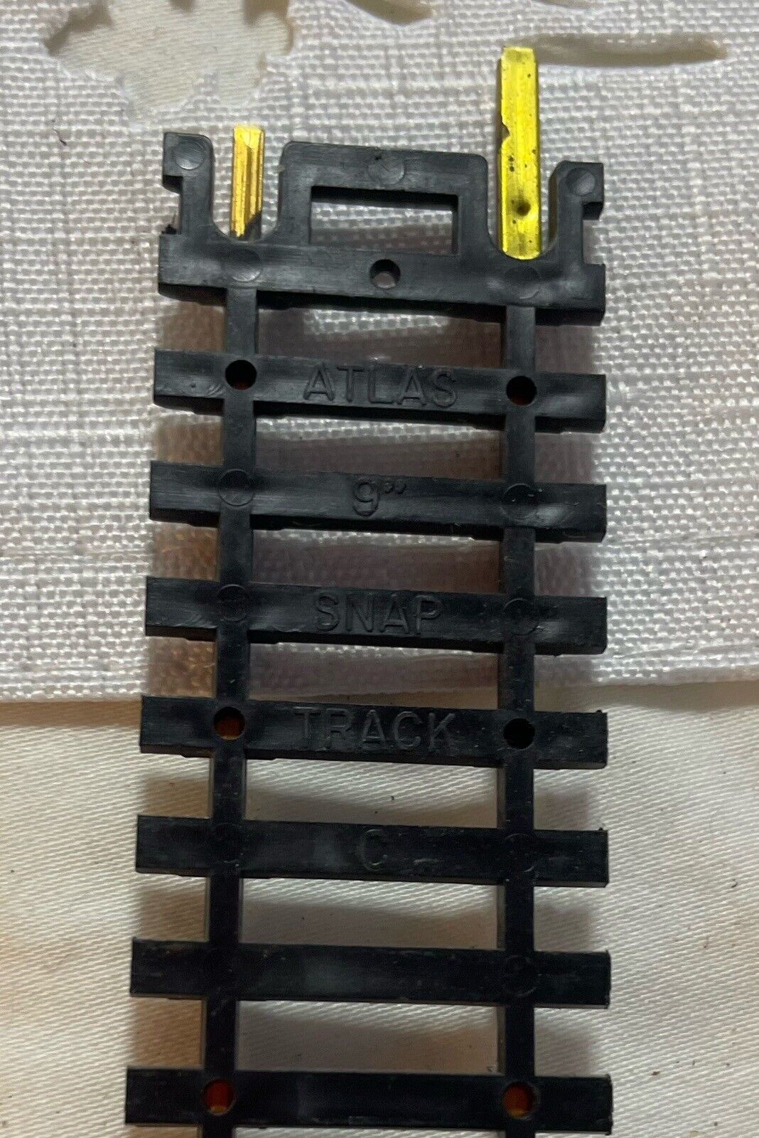 Atlas 9" C Straight Track