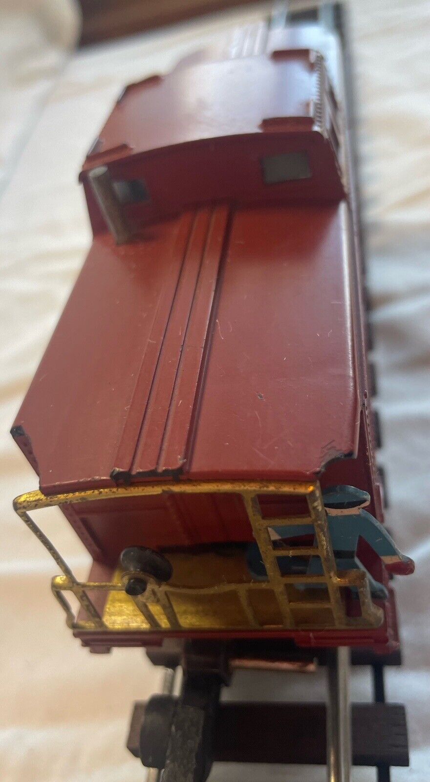 S Gauge American Flyer 977 Illuminated Caboose. Small Chip. Serviced/Tested! C-5