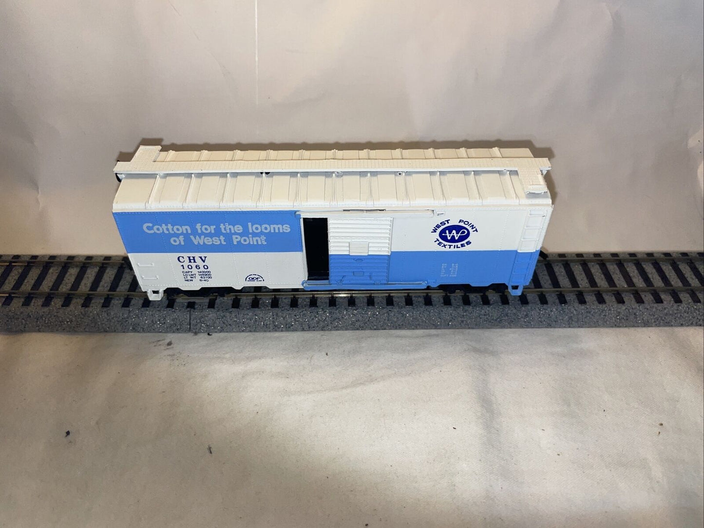 HO Scale AHM 5241K West Point Textiles #1060 C-7 excellent in Original Box