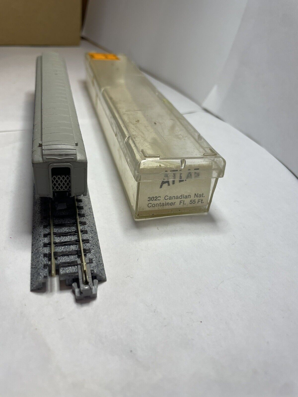N Scale - Atlas - 2612 - Passenger Car, Heavyweight, Combine - Baltimore & Ohio