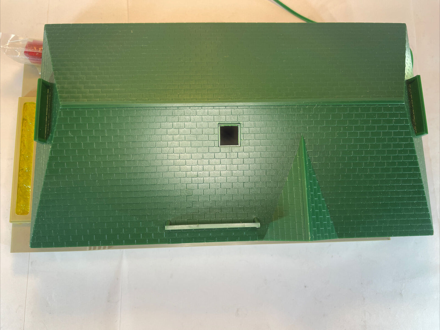 🚂HO Scale Bachmann 3015 Lighted Passenger Station NIB! C-10