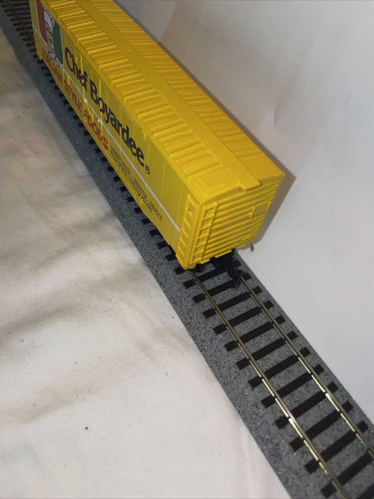 HO Scale Bachmann 1081 Chef Boyardee 51' Steel Boxcar C-8 LN in Original Box