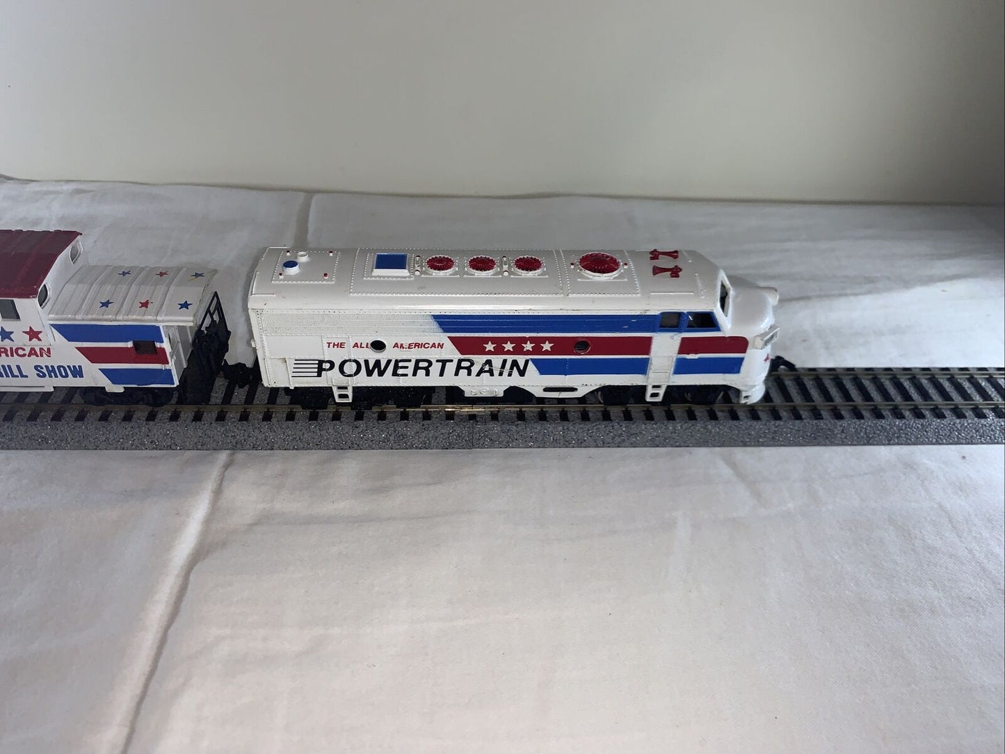 🚂 HO Scale Bachmann All-American Powertrain Locomotive & Caboose C-6 TESTED!!