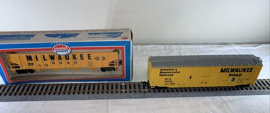 🚂 Set of 2 HO Scale Milwaukee Road Cars Bachmann Boxcar C7 ModelPower Hopper C9