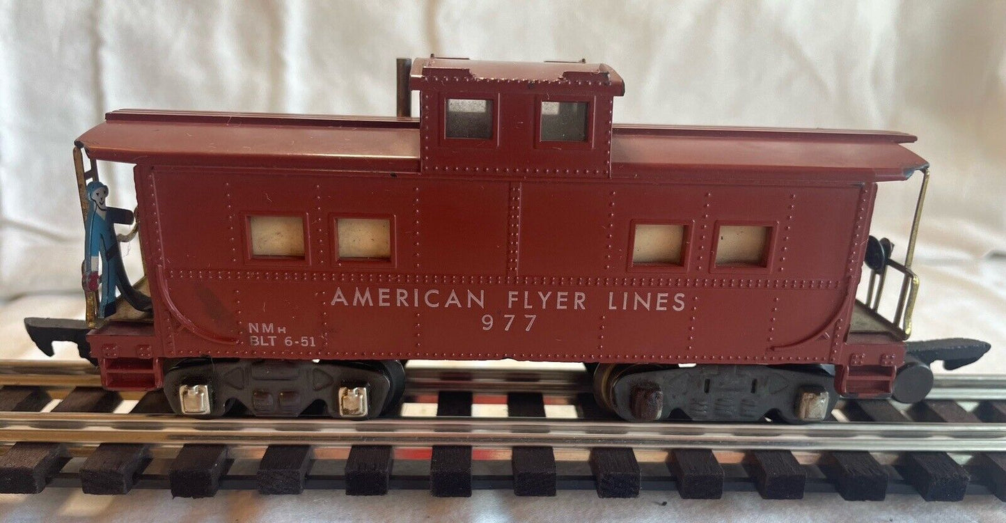 S Gauge American Flyer 977 Illuminated Caboose. Small Chip. Serviced/Tested! C-5