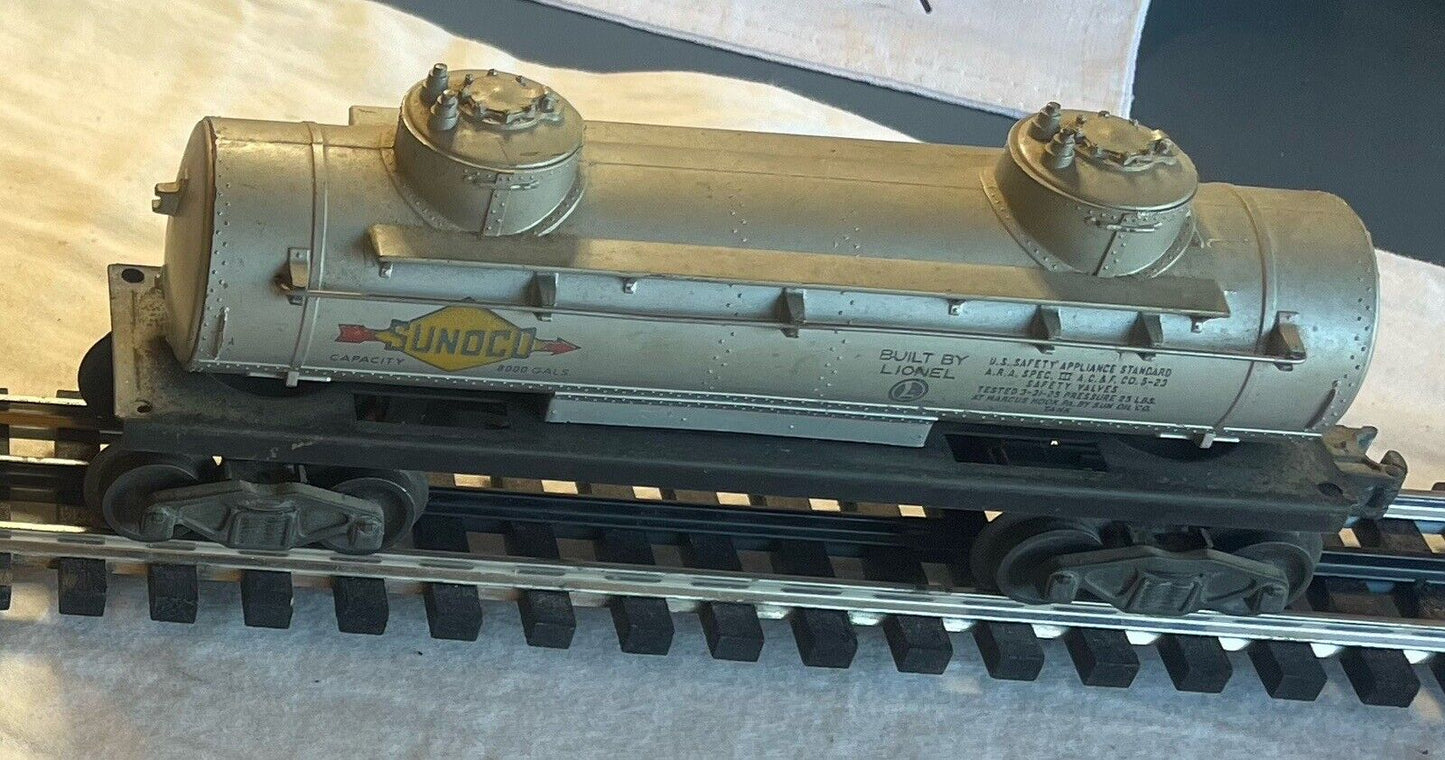 🚂Lionel 6465 Sunoco Tank Car, Silver. C-5 Good Condition Tested