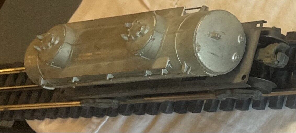 🚂Lionel 6465 Sunoco Tank Car, Silver. C-5 Good Condition Tested