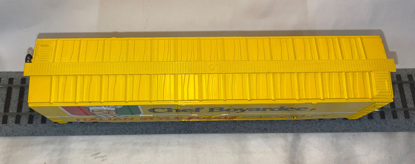 HO Scale Bachmann 1081 Chef Boyardee 51' Steel Boxcar C-8 LN in Original Box