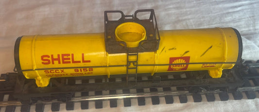 🚂 O Gauge Lionel 9152 Shell Tank Car, yellow. C-4 Fair (missing top piece)