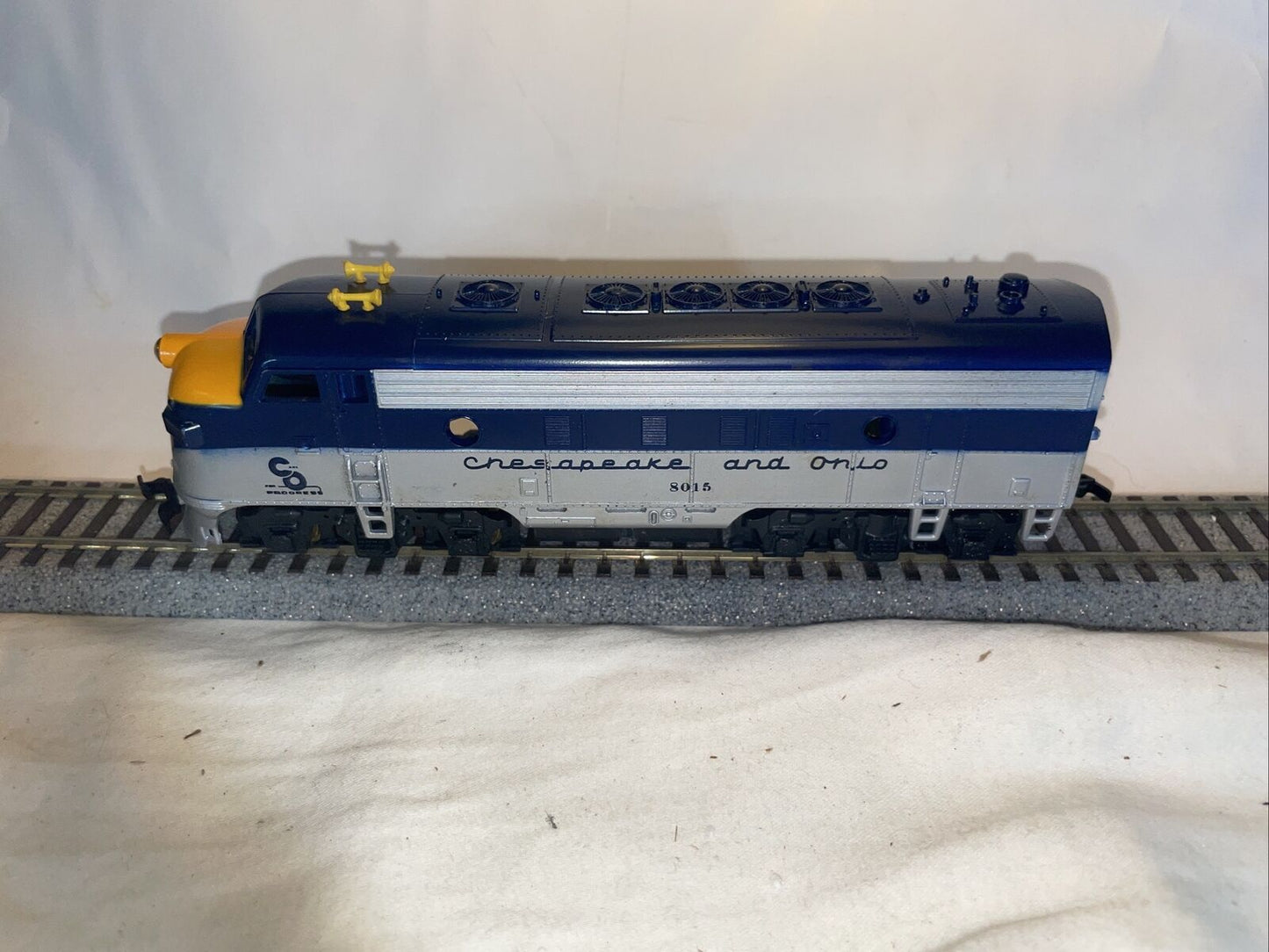 🚂 HO Scale TYCO Chesapeake and Ohio F7A #8015 TESTED! C-7 Excellent Runs Great!