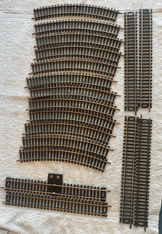 Lot 18 Atlas HO Scale Brass Rail Snap Track15" R /9" Terminal
