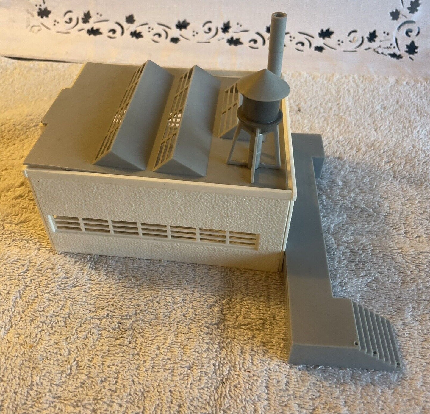HO Scale Plasticville 2801149 MFG Co. Partially Assembled. C-5 Good Condition
