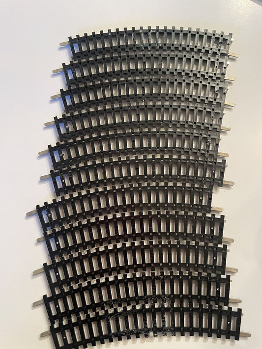 N Scale TRIX 4912 9 3/4" Radius 11 Pieces Curved Track C-6 Very Good Condition