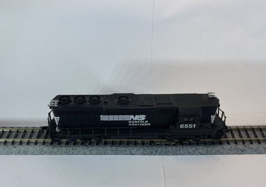 N Scale Bachmann 61291 GP50 Norfolk & Southern #6551 8WheelDrive Broken Railing