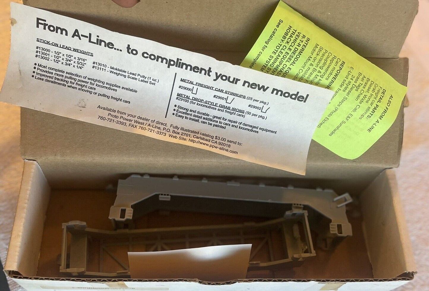 HO Scale Gunderson #27103 Container Car Kits. Unsure if Complete. Sold AS-IS