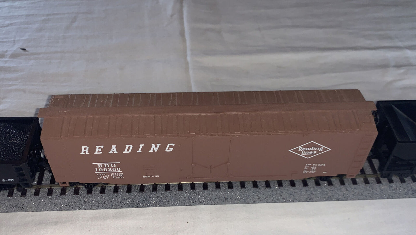 🚂 HO Scale Reading and PRR 5 Car Set! Boxcar, Hopper, Gondola, 2 Cabooses C4-C7